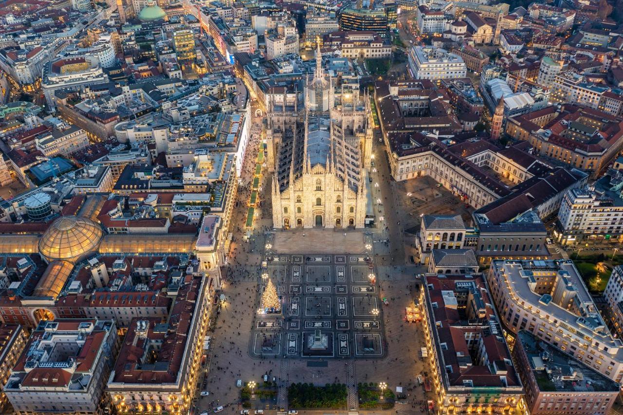 Suite 12 Milano Centro Parking Free Exterior photo