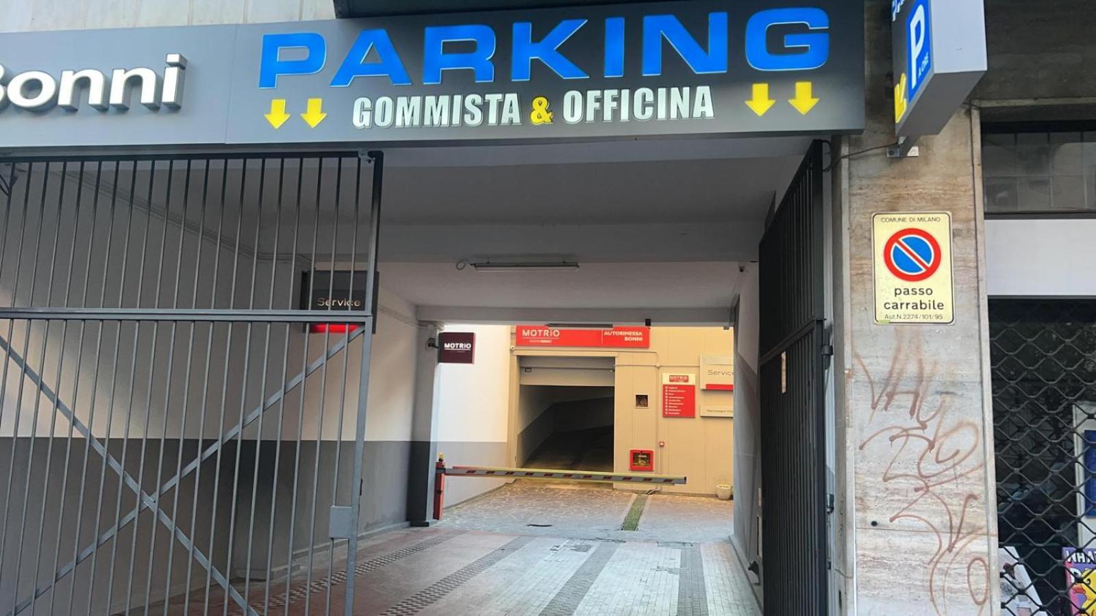 Suite 12 Milano Centro Parking Free Exterior photo