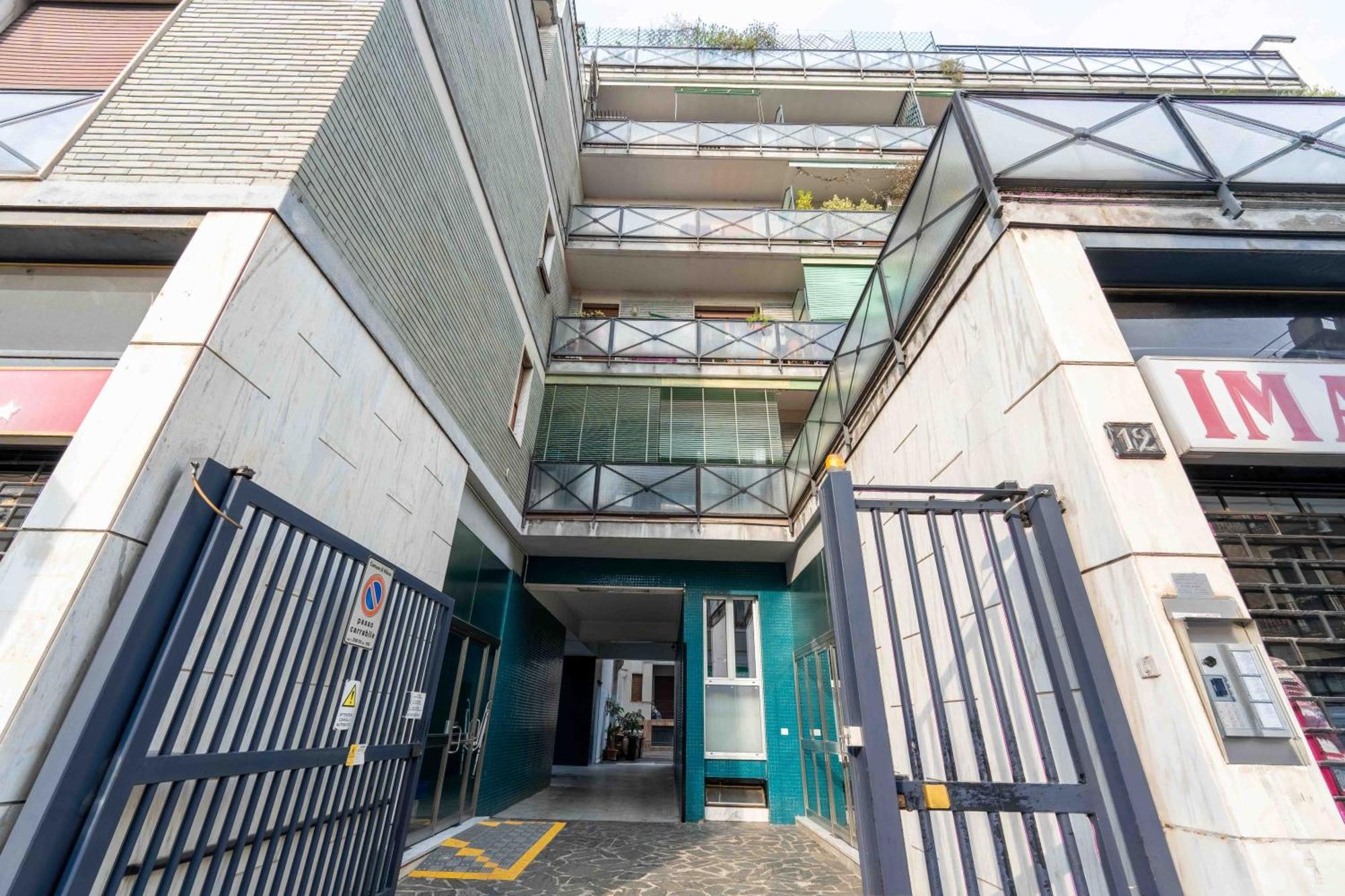 Suite 12 Milano Centro Parking Free Exterior photo