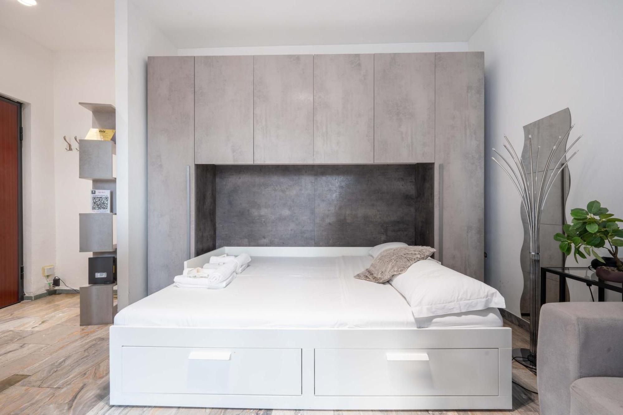 Suite 12 Milano Centro Parking Free Exterior photo